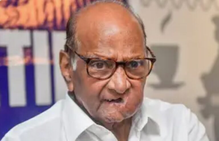 महाराष्ट्रासाठी आता पहिली महिला मुख्यमंत्री पाहिजे आहे ! असे माझे ठाम मत आहे.महाराष्ट्रासाठी कोण व का पहिली महिला मुख्यमंत्री असु शकते तेही वाचायला आपल्याला या लेखात मिळेल.