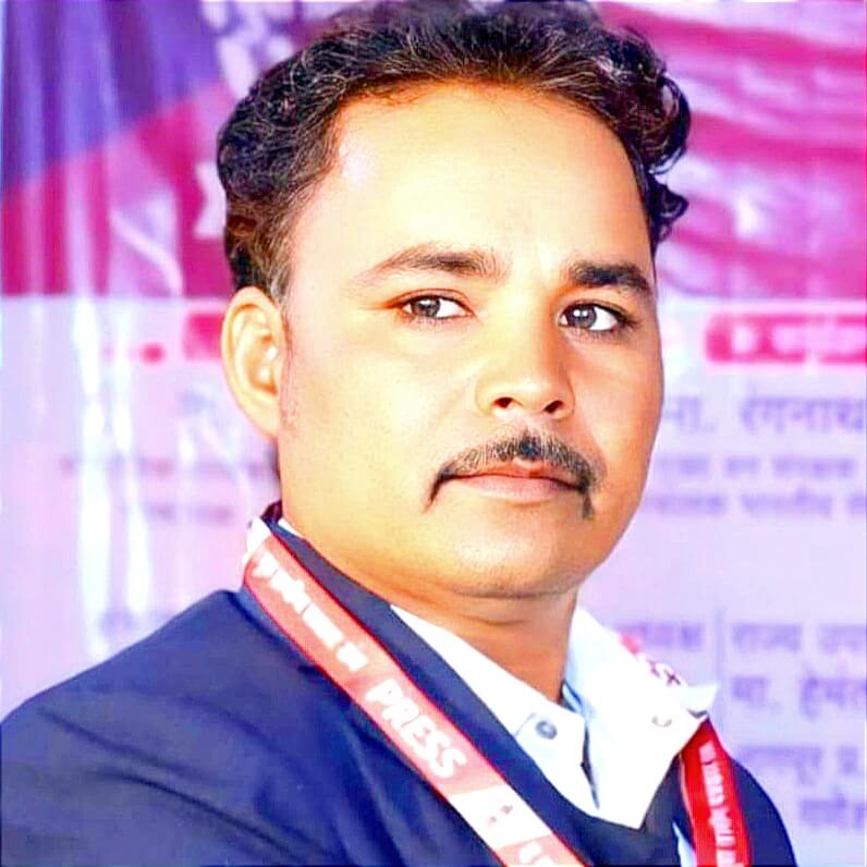 पत्रकार शौकत मुजावर 