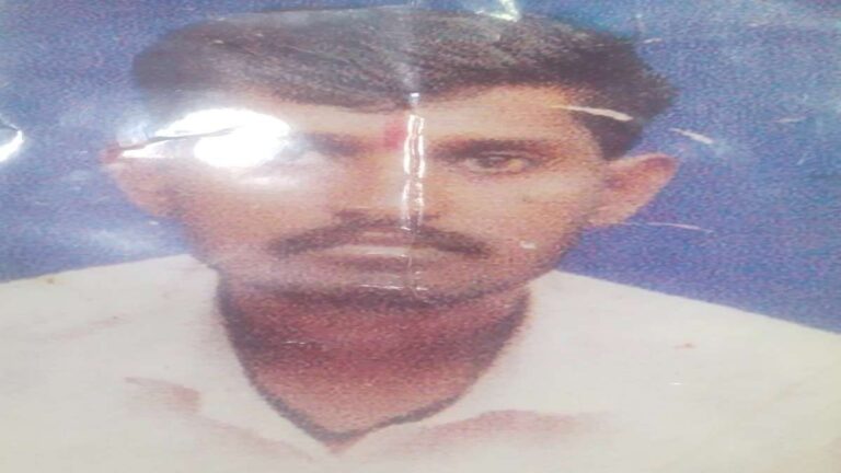 Missing man Shrigonda Lakhan Gulik from Shrigonda Ahmednagar photo