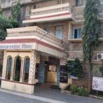 Vidyadham Prashala Shirur SSC Result 2026: विद्याधाम प्रशाला शिरूर इमारतीचे दृश्य, दहावी बोर्ड परीक्षेतील उत्कृष्ट निकालानंतरचा फोटो.